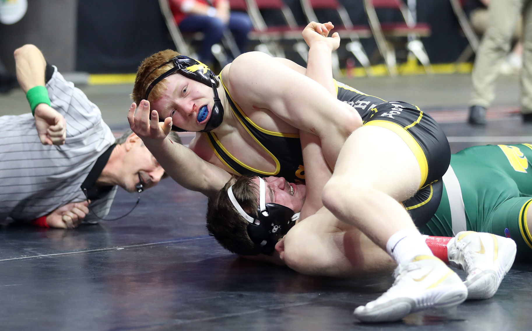 022020bp-state-wrestle-3a-08